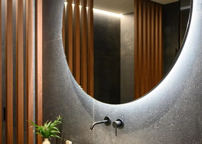 Eleven Excelsior - Luxe, Gym, Spa, *