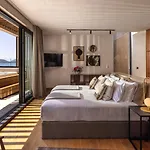 Eleven Excelsior Villa