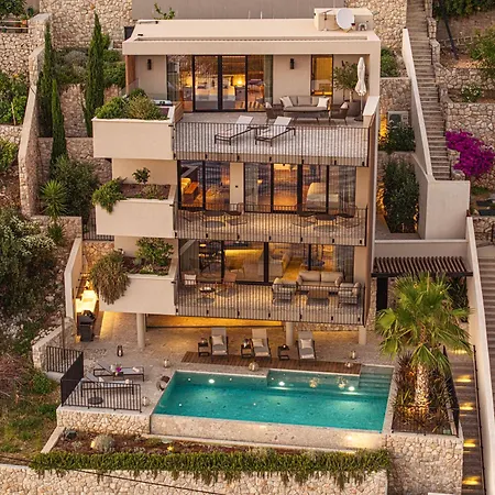 Eleven Excelsior - Skyline Gym, Pool, And *