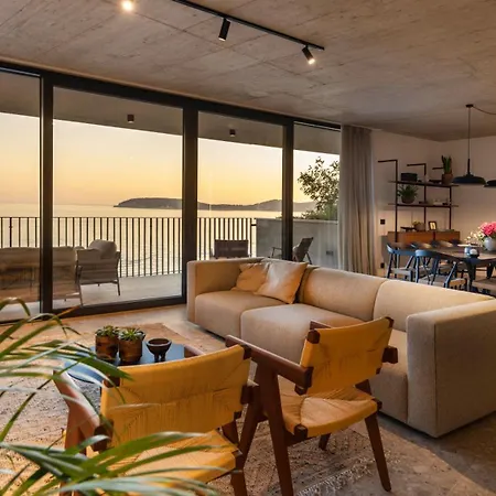 Eleven Excelsior Villa