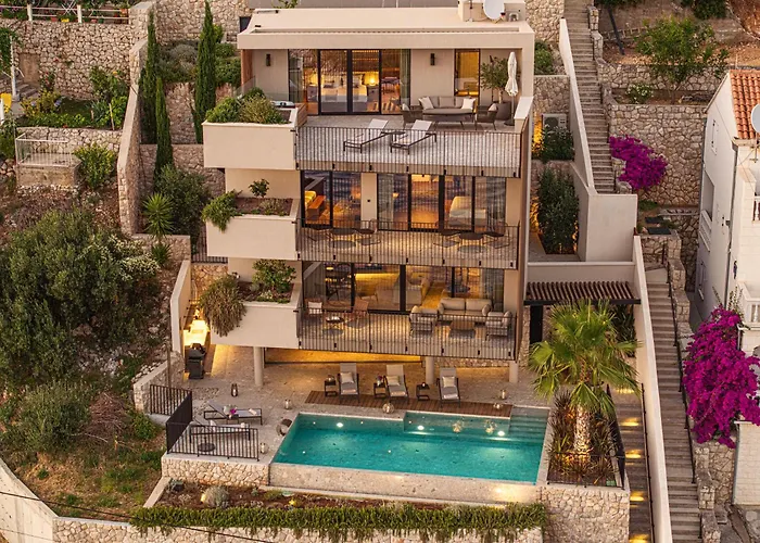 Eleven Excelsior - Luxe, Gym, Spa, *