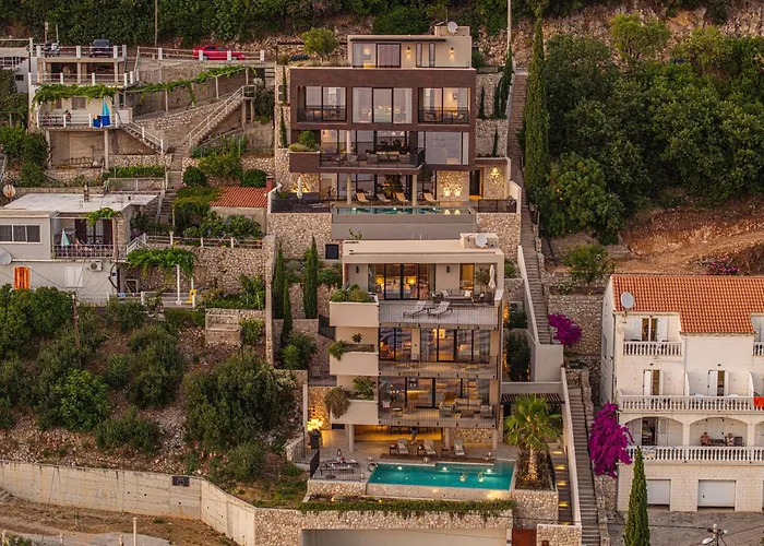 Eleven Excelsior - Luxe, Gym, Spa,