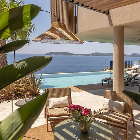 Eleven Excelsior * 杜布罗夫尼克